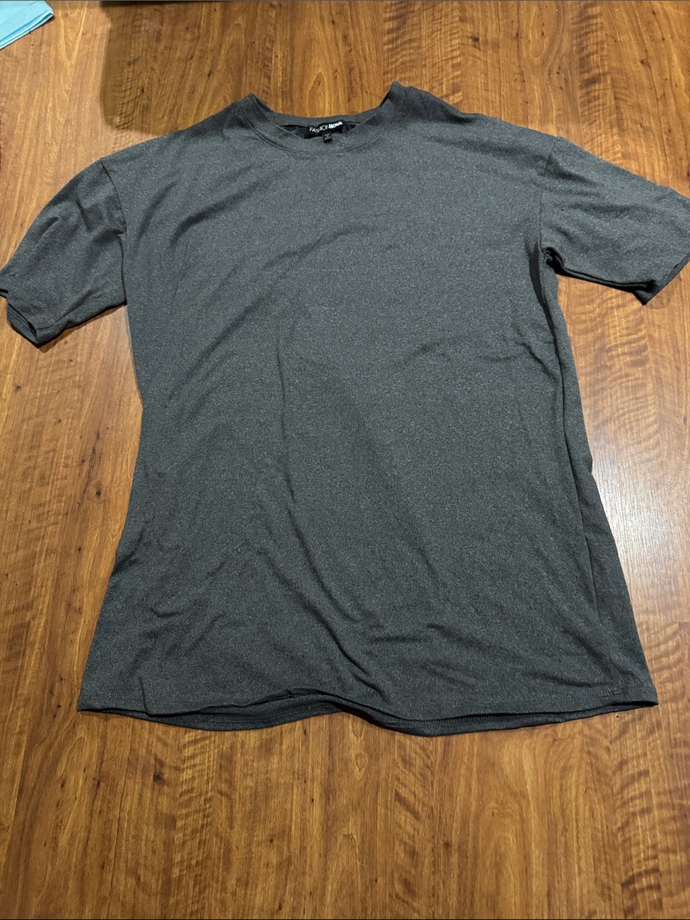 Fashion Nova Women’s Dark Gray Crew Neck Short Sleeve Tee